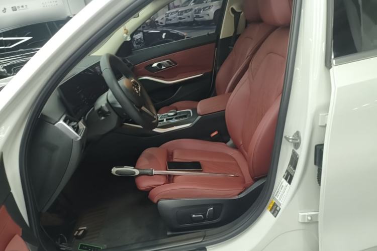Used BMW i3 2024 eDrive 35 L Left Front Seat