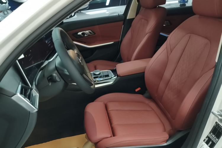 Used BMW i3 2024 eDrive 35 L Left Front Seat
