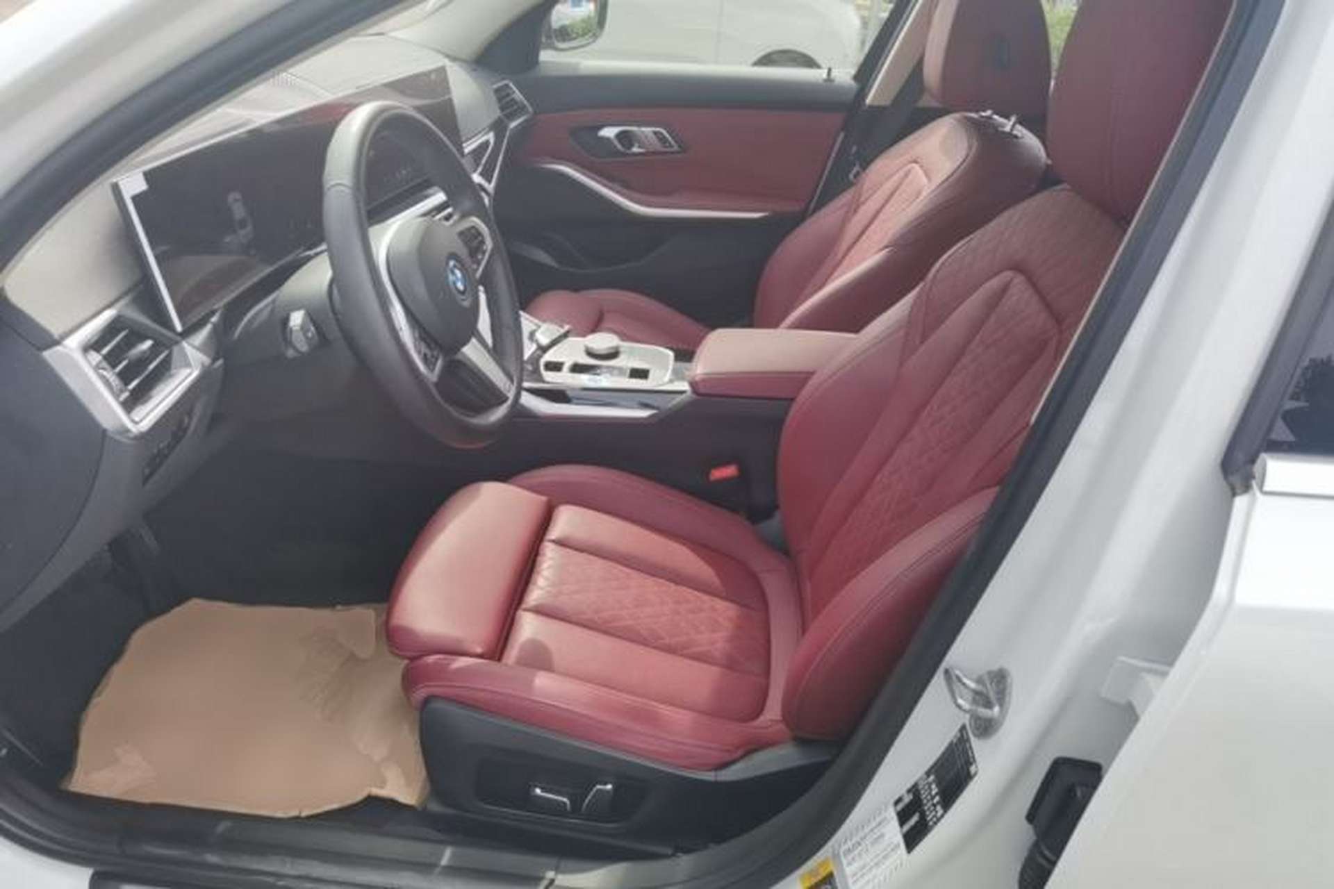 Used BMW i3 2024 eDrive 35 L Left Front Seat
