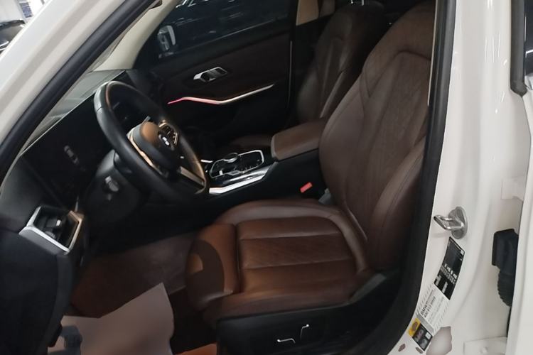 Used BMW i3 2024 eDrive 35 L Left Front Seat