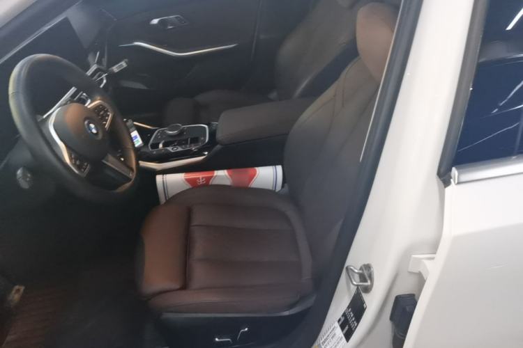 Used BMW i3 2024 eDrive 35 L Left Front Seat