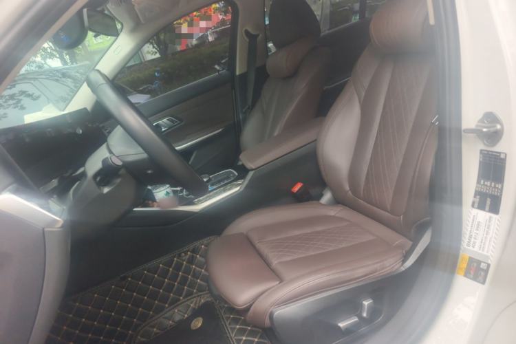 Used BMW i3 2024 eDrive 35 L Left Front Seat