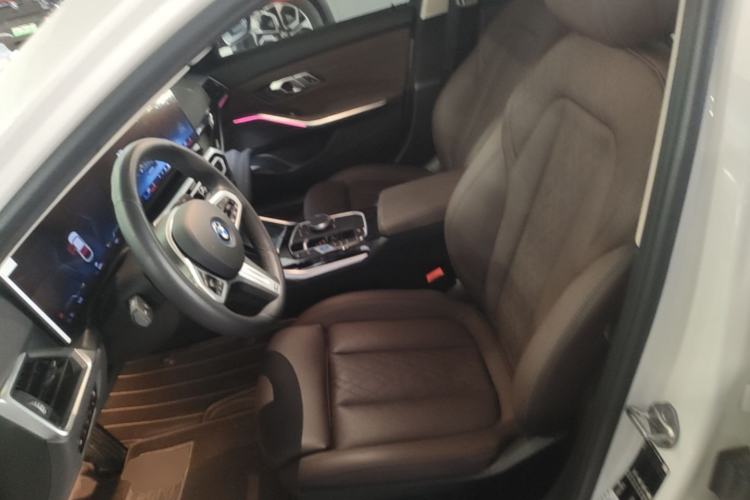 Used BMW i3 2024 eDrive 35 L Left Front Seat