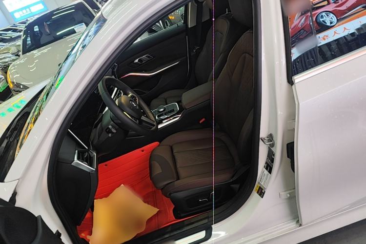 Used BMW i3 2024 eDrive 35 L Left Front Seat