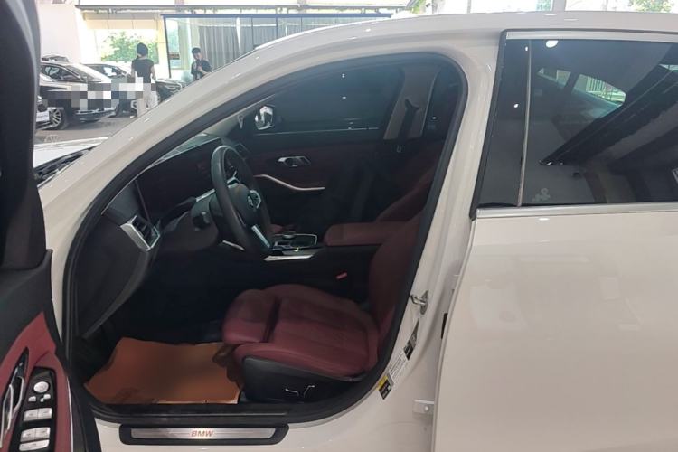 Used BMW i3 2024 eDrive 35 L Left Front Seat