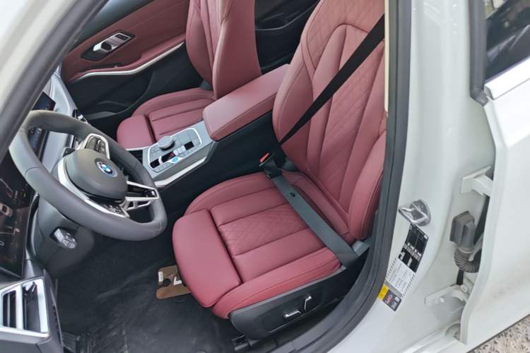 Used BMW i3 2024 eDrive 35 L Left Front Seat