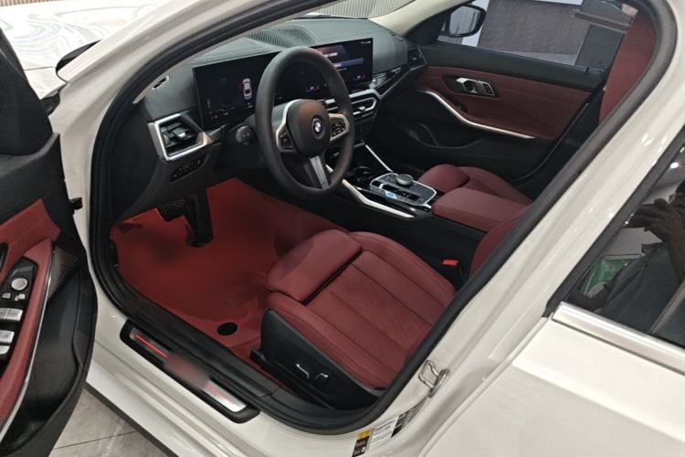 Used BMW i3 2024 eDrive 35 L Left Front Seat