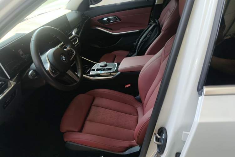 Used BMW i3 2024 eDrive 35 L Left Front Seat