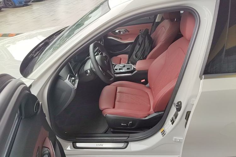 Used BMW i3 2024 eDrive 35 L Left Front Seat