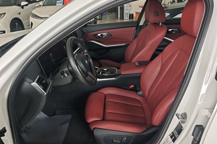 Used BMW i3 2024 eDrive 35 L Left Front Seat