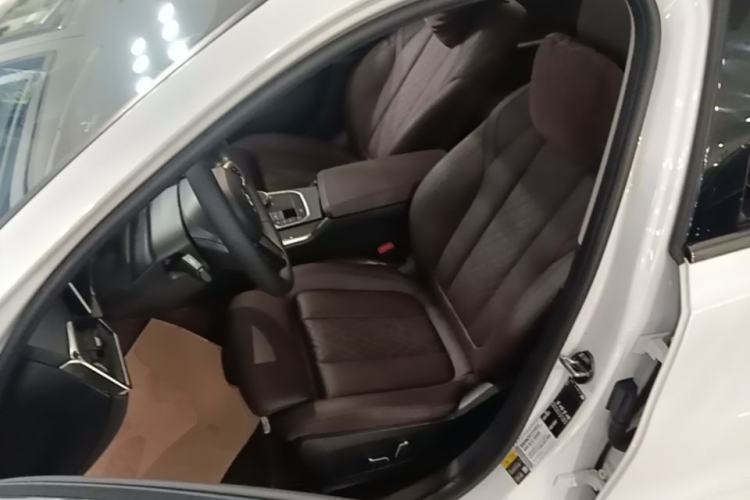 Used BMW i3 2024 eDrive 35 L Left Front Seat