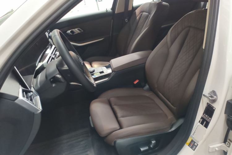 Used BMW i3 2024 eDrive 35 L Left Front Seat