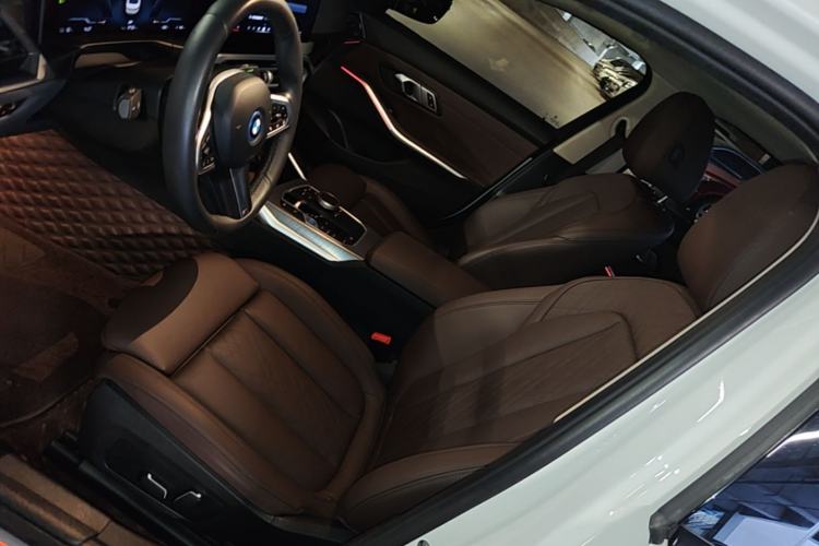 Used BMW i3 2024 eDrive 40 L Midnight Edition Left Front Seat