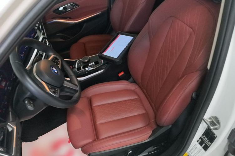 Used BMW i3 2024 eDrive 35 L Left Front Seat