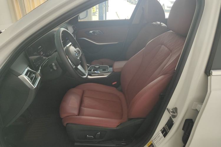 Used BMW i3 2024 eDrive 35 L Left Front Seat
