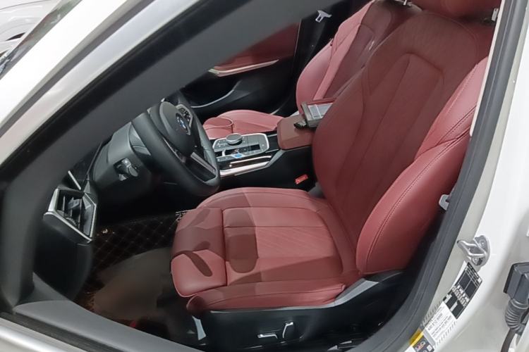 Used BMW i3 2024 eDrive 35 L Left Front Seat
