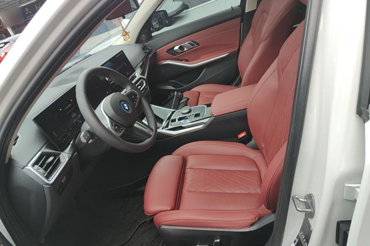 Used BMW i3 2024 eDrive 35 L Left Front Seat