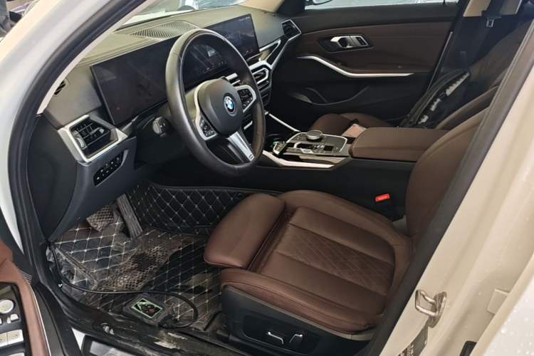 Used BMW i3 2024 eDrive 35 L Left Front Seat