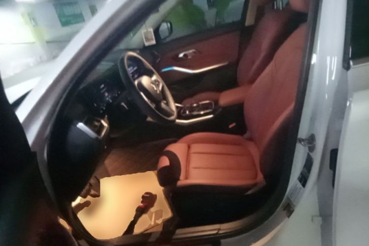 Used BMW i3 2024 eDrive 35 L Left Front Seat