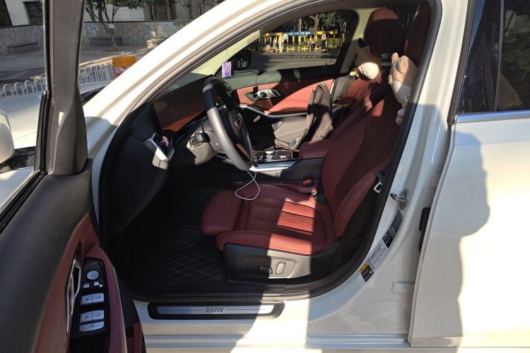 Used BMW i3 2024 eDrive 35 L Left Front Seat