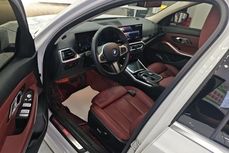 Used BMW i3 2024 eDrive 35 L Left Front Seat