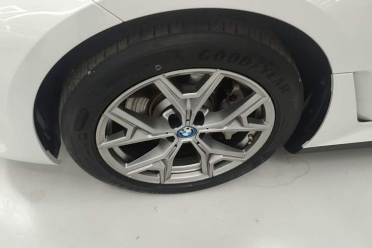 Used BMW i3 2024 eDrive 35 L Left Front Wheel Hub