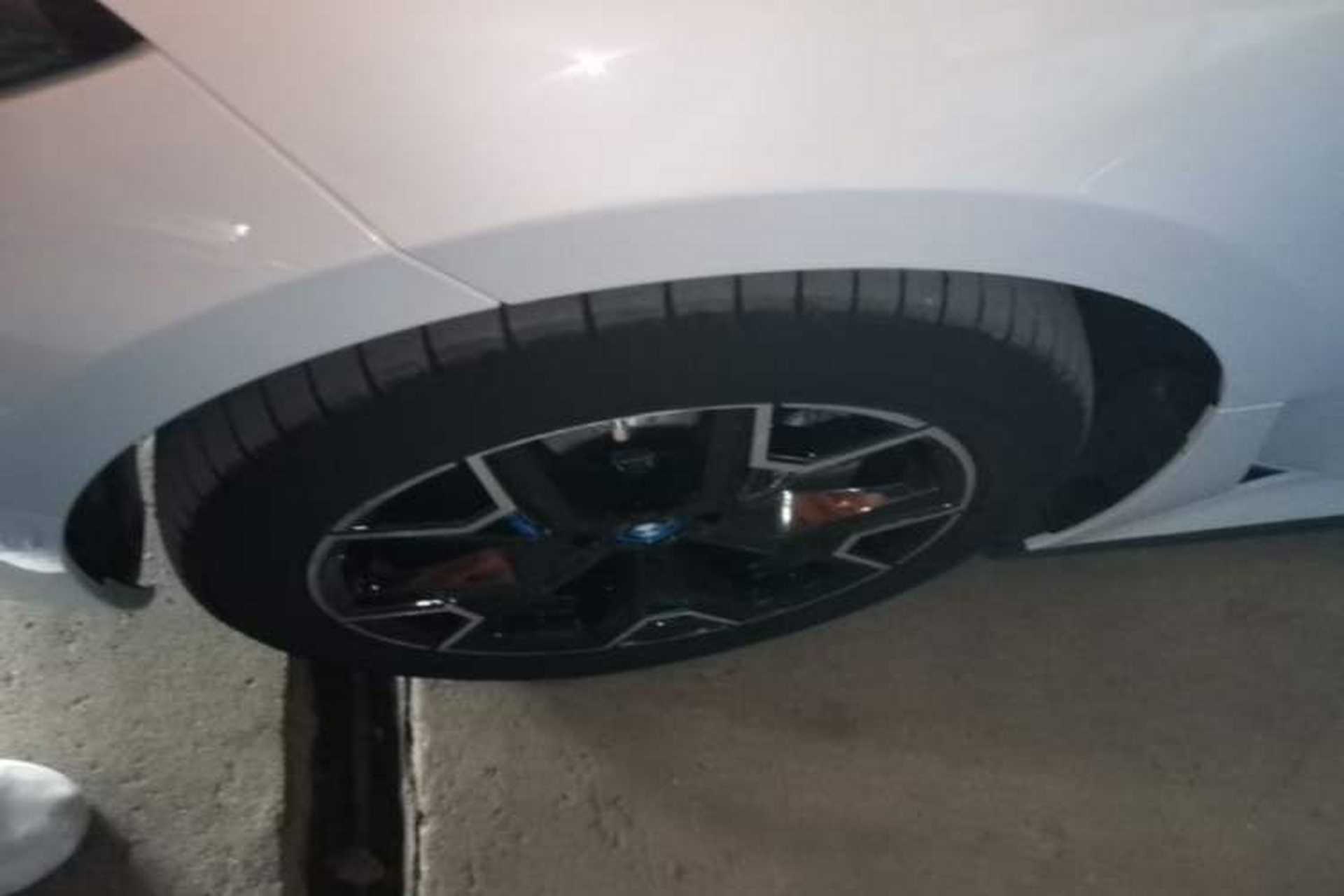 Used BMW i3 2024 eDrive 40 L Midnight Edition Left Front Wheel Hub