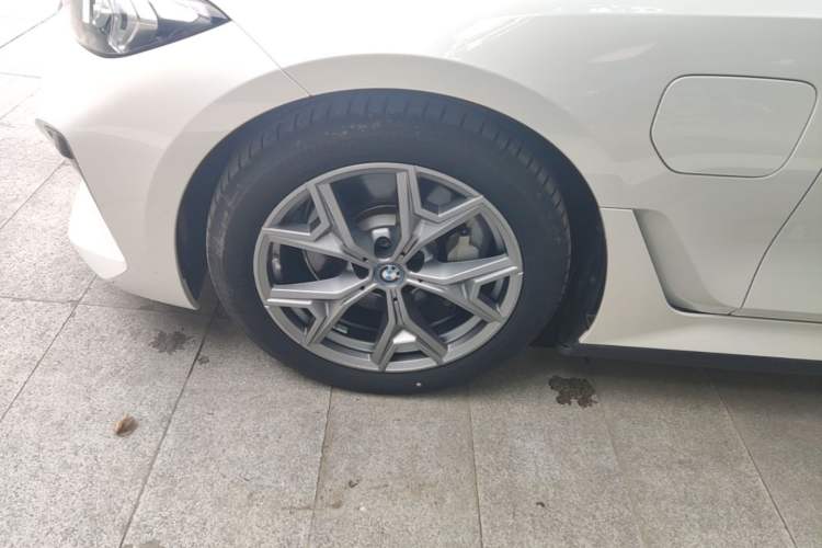 Used BMW i3 2024 eDrive 35 L Left Front Wheel Hub