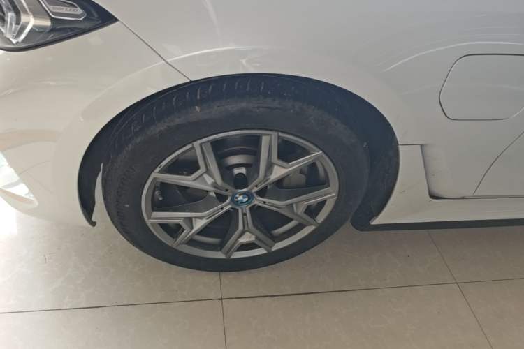 Used BMW i3 2024 eDrive 35 L Left Front Wheel Hub