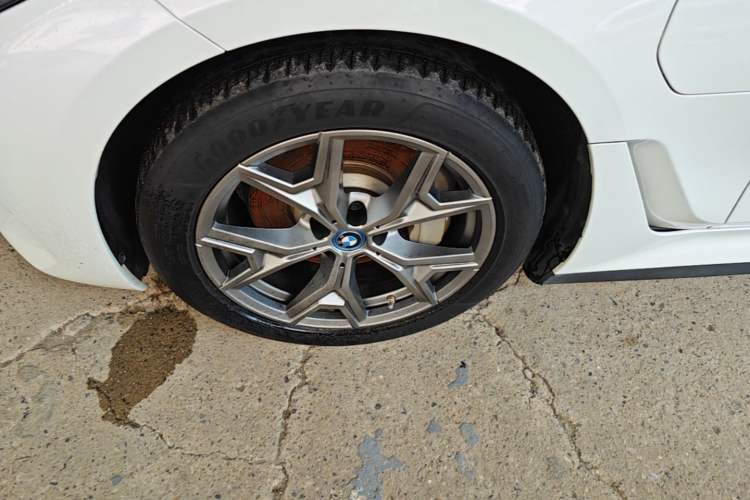 Used BMW i3 2024 eDrive 35 L Left Front Wheel Hub