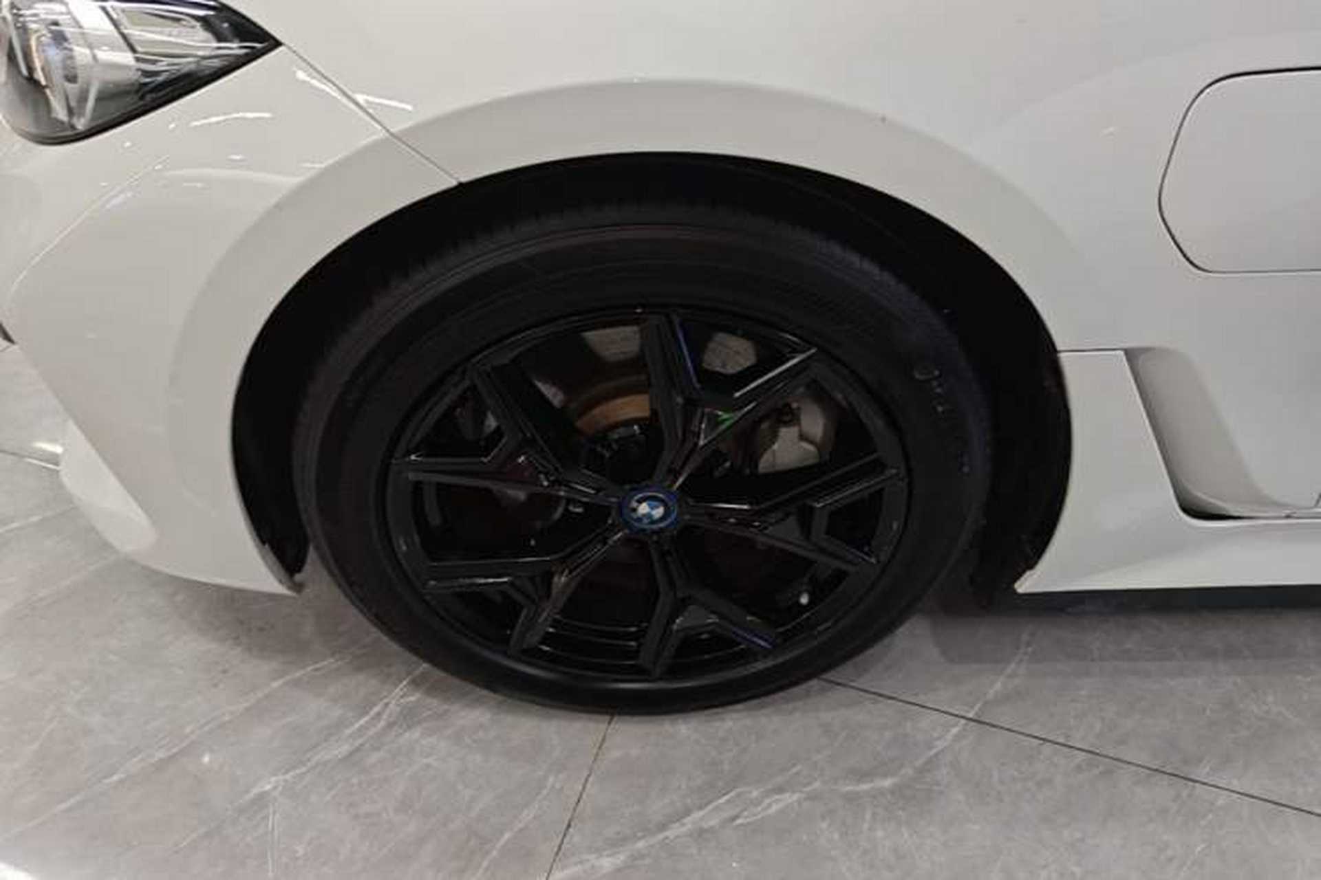Used BMW i3 2024 eDrive 35 L Left Front Wheel Hub