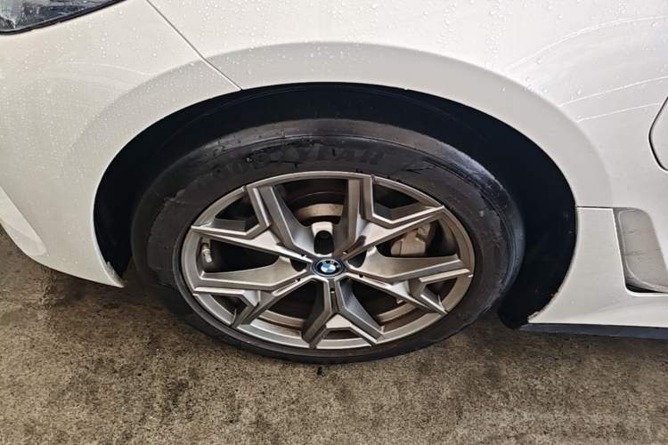 Used BMW i3 2024 eDrive 35 L Left Front Wheel Hub