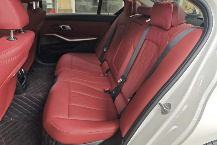 Used BMW i3 2024 eDrive 40 L Midnight Edition Left Rear Seat