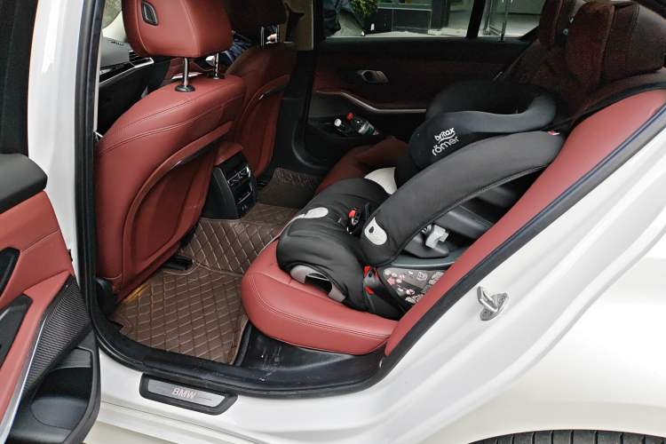 Used BMW i3 2024 eDrive 35 L Left Rear Seat