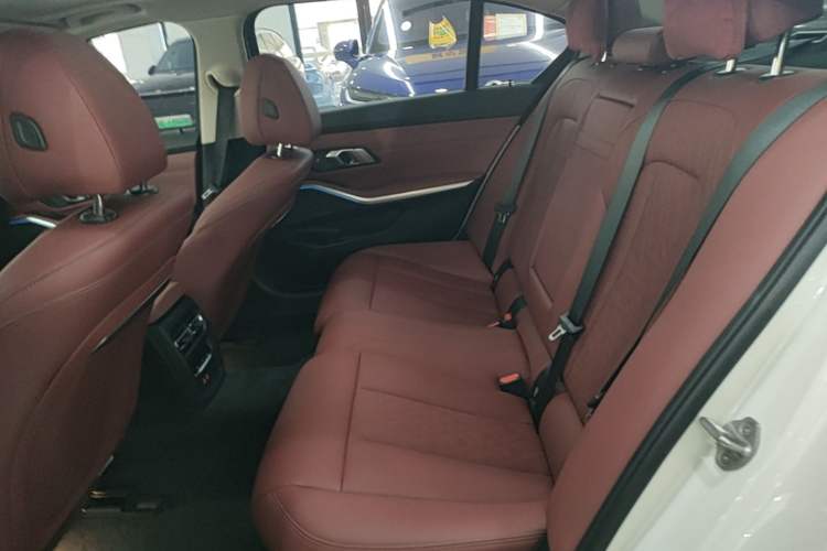 Used BMW i3 2024 eDrive 40 L Midnight Sports Package Left Rear Seat