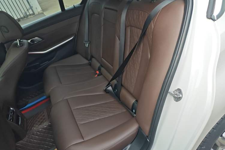 Used BMW i3 2024 eDrive 35 L Left Rear Seat