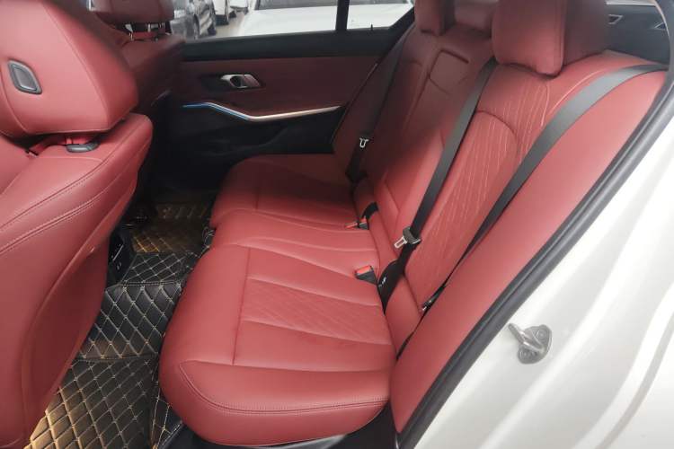 Used BMW i3 2024 eDrive 40 L Midnight Edition Left Rear Seat