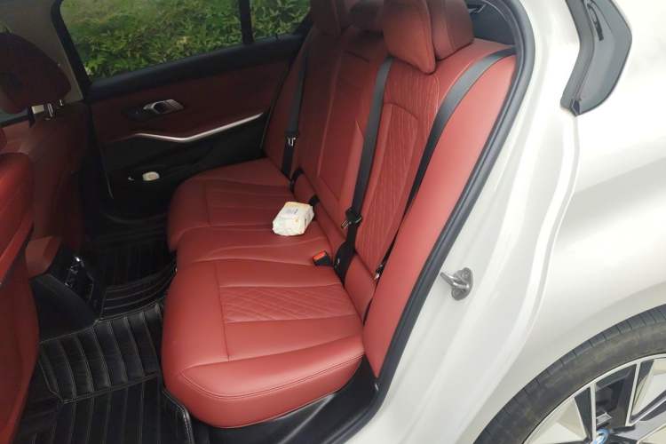 Used BMW i3 2024 eDrive 40 L Midnight Sports Package Left Rear Seat