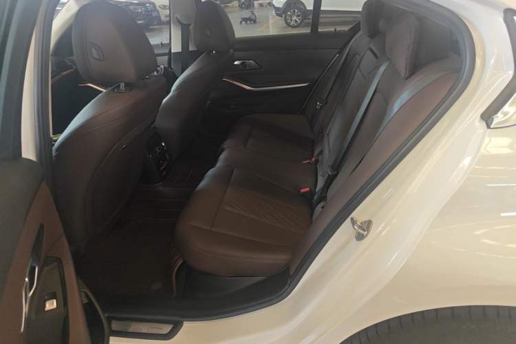 Used BMW i3 2024 eDrive 35 L Left Rear Seat