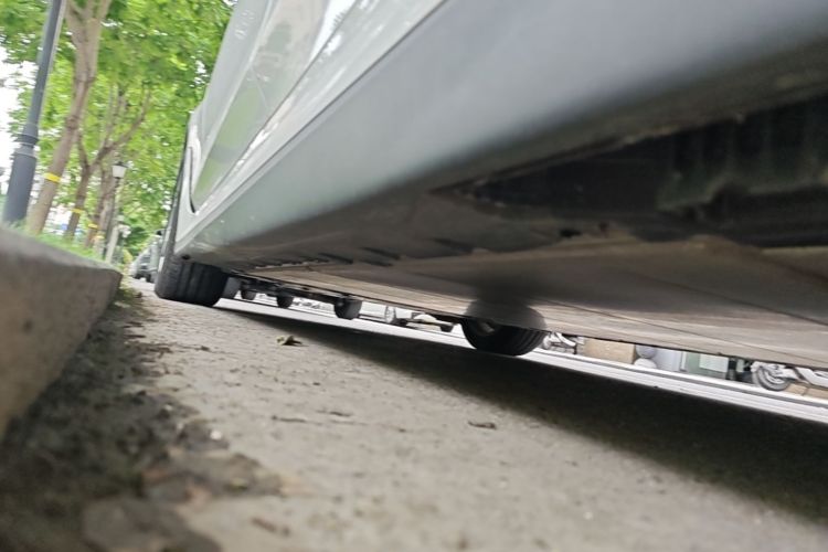 Used BMW i3 2024 eDrive 40 L Midnight Edition Left Side Sill