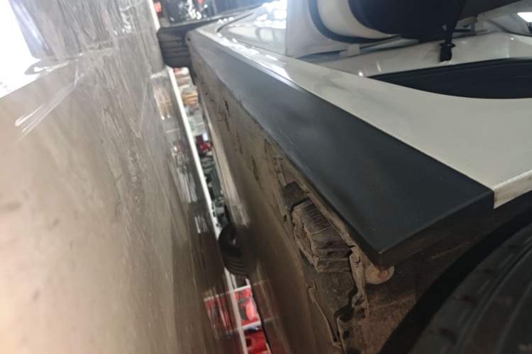 Used BMW i3 2024 eDrive 35 L Left Side Sill