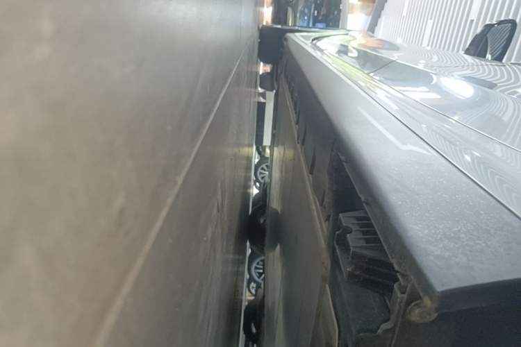 Used BMW i3 2024 eDrive 35 L Left Side Sill