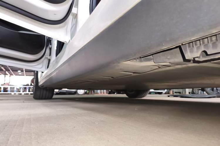 Used BMW i3 2024 eDrive 35 L Left Side Sill
