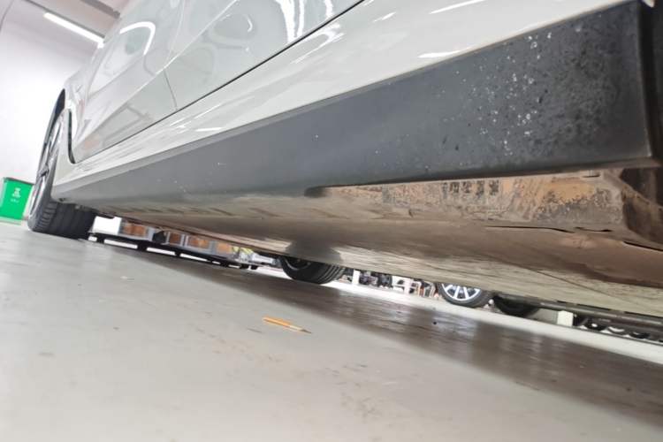Used BMW i3 2024 eDrive 40 L Midnight Sports Package Left Side Sill