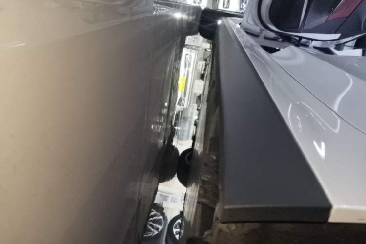 Used BMW i3 2024 eDrive 35 L Left Side Sill