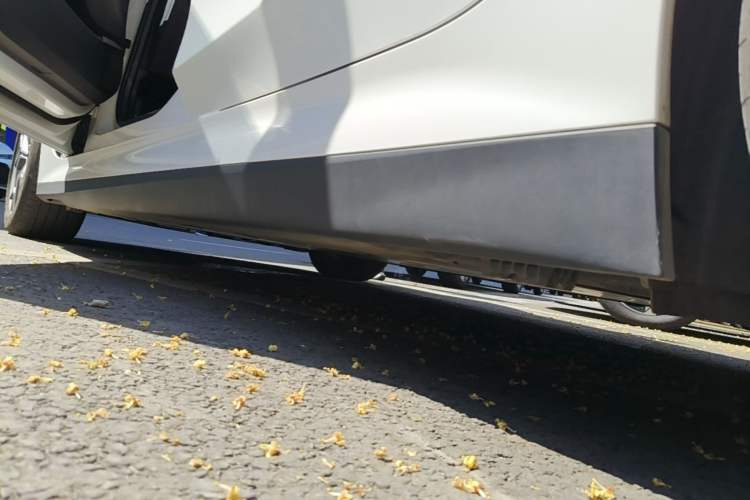 Used BMW i3 2024 eDrive 35 L Left Side Sill