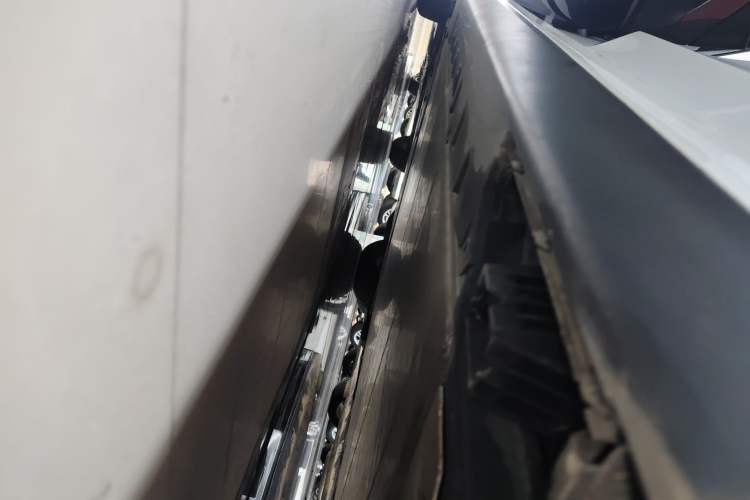Used BMW i3 2024 eDrive 40 L Midnight Edition Left Side Sill