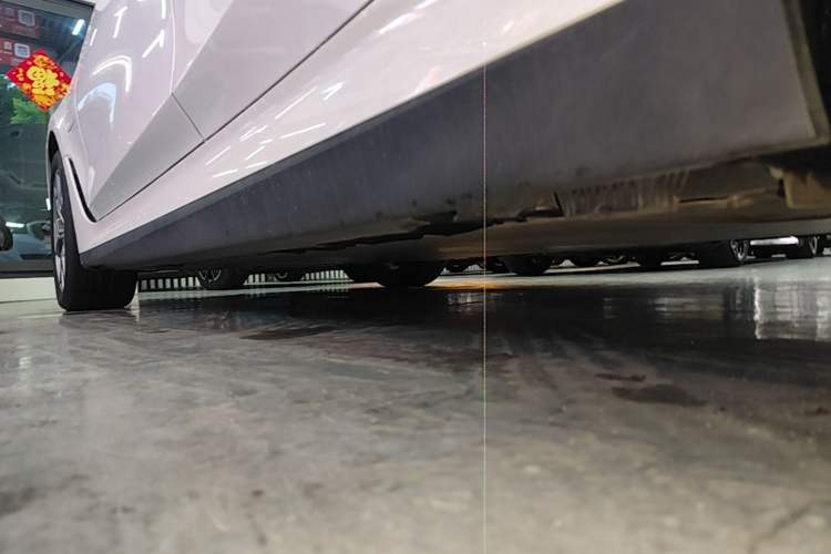 Used BMW i3 2024 eDrive 35 L Left Side Sill