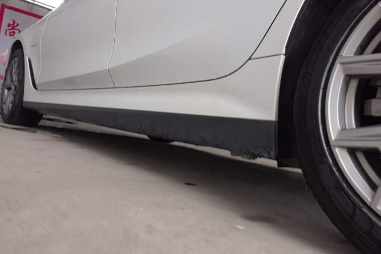 Used BMW i3 2024 eDrive 35 L Left Side Sill