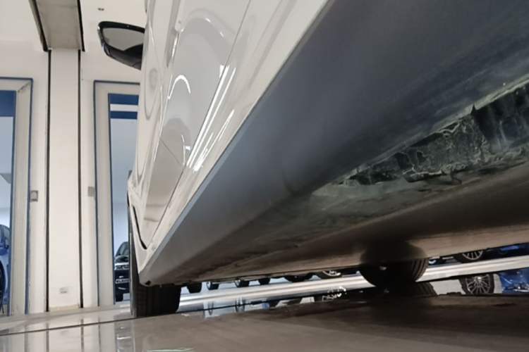 Used BMW i3 2024 eDrive 35 L Left Side Sill